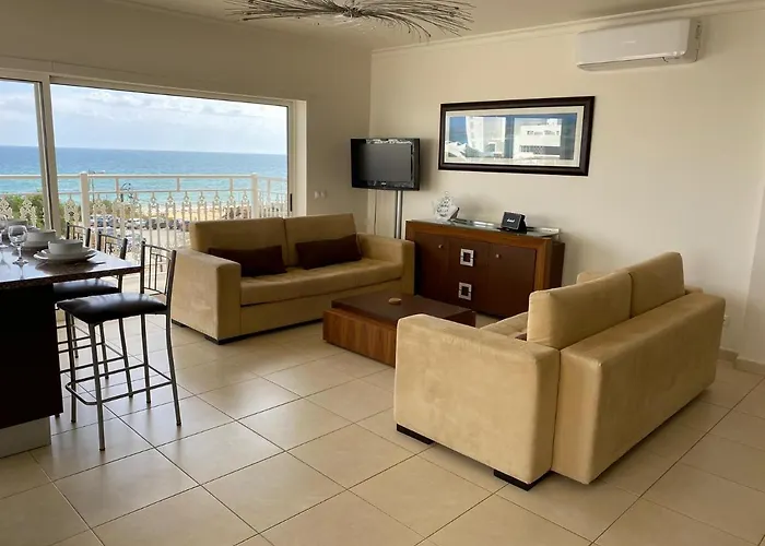 Luna - Airco - Sea View - First Line - Own Parking Daire Armação de Pêra